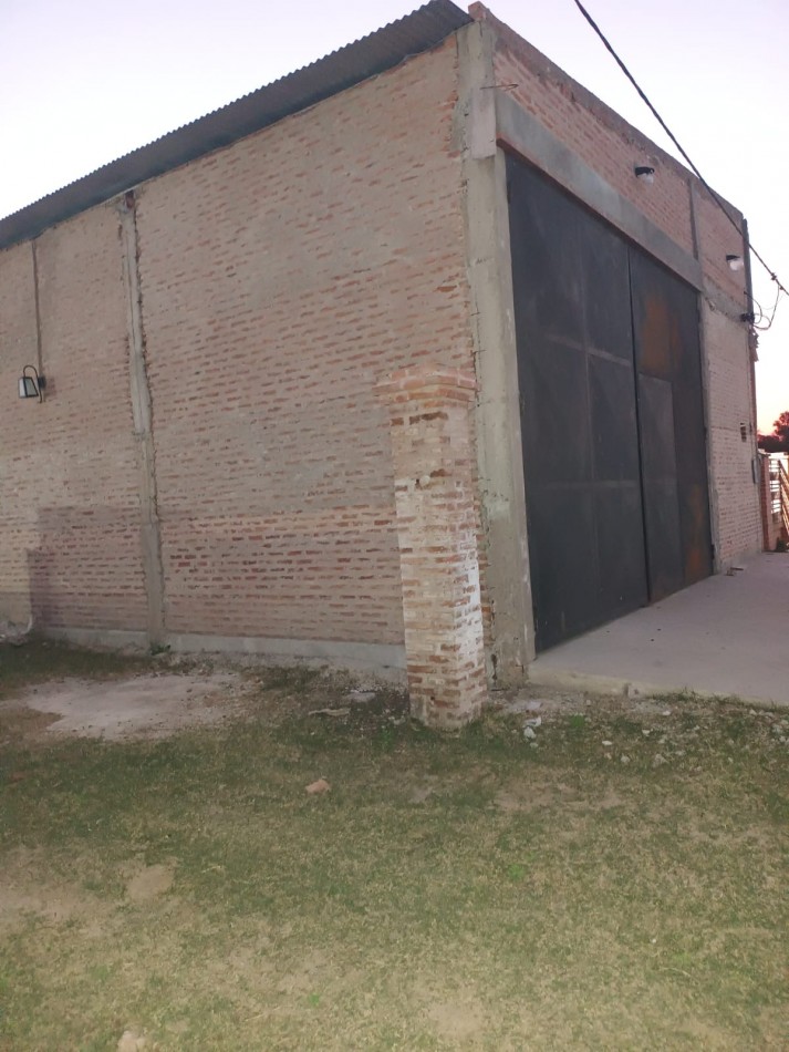 VENDO GALPON A ESTRENAR!! 