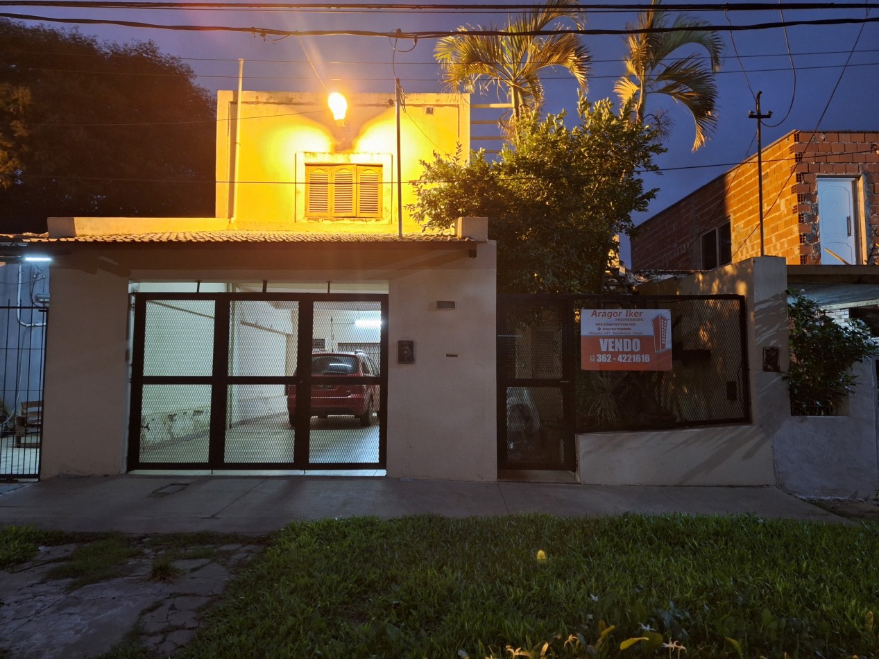 Amplia Casa + Departamento a solo 200mts de av. 9 de Julio  