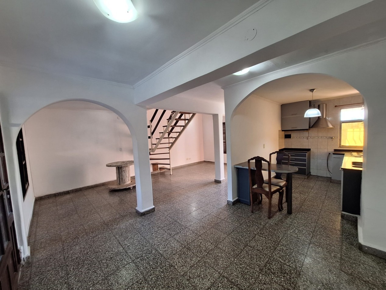 Duplex en B° San Cayetano en Excelente estado!!